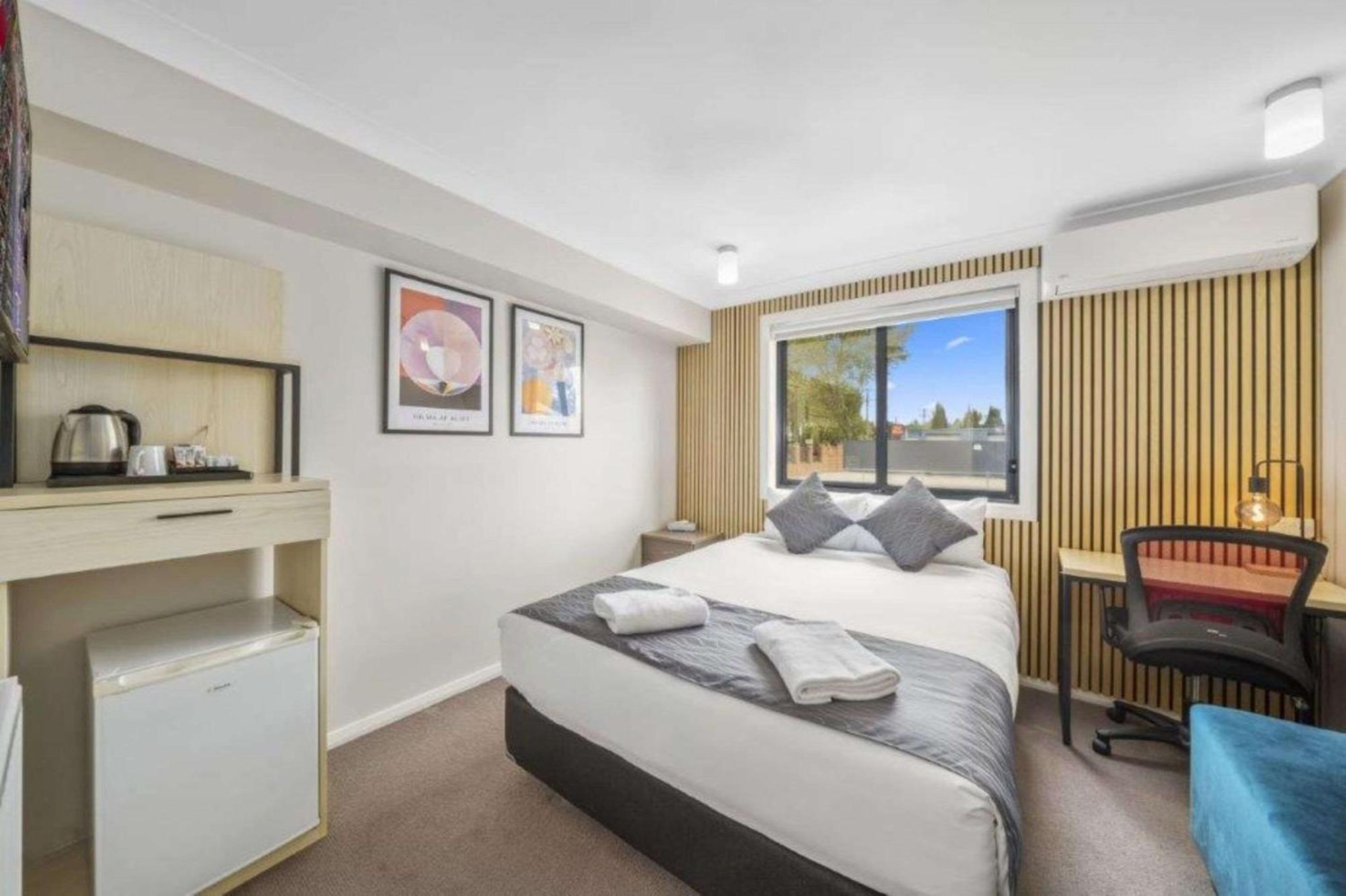 Comfort Inn Serenity 배서스트 외부 사진