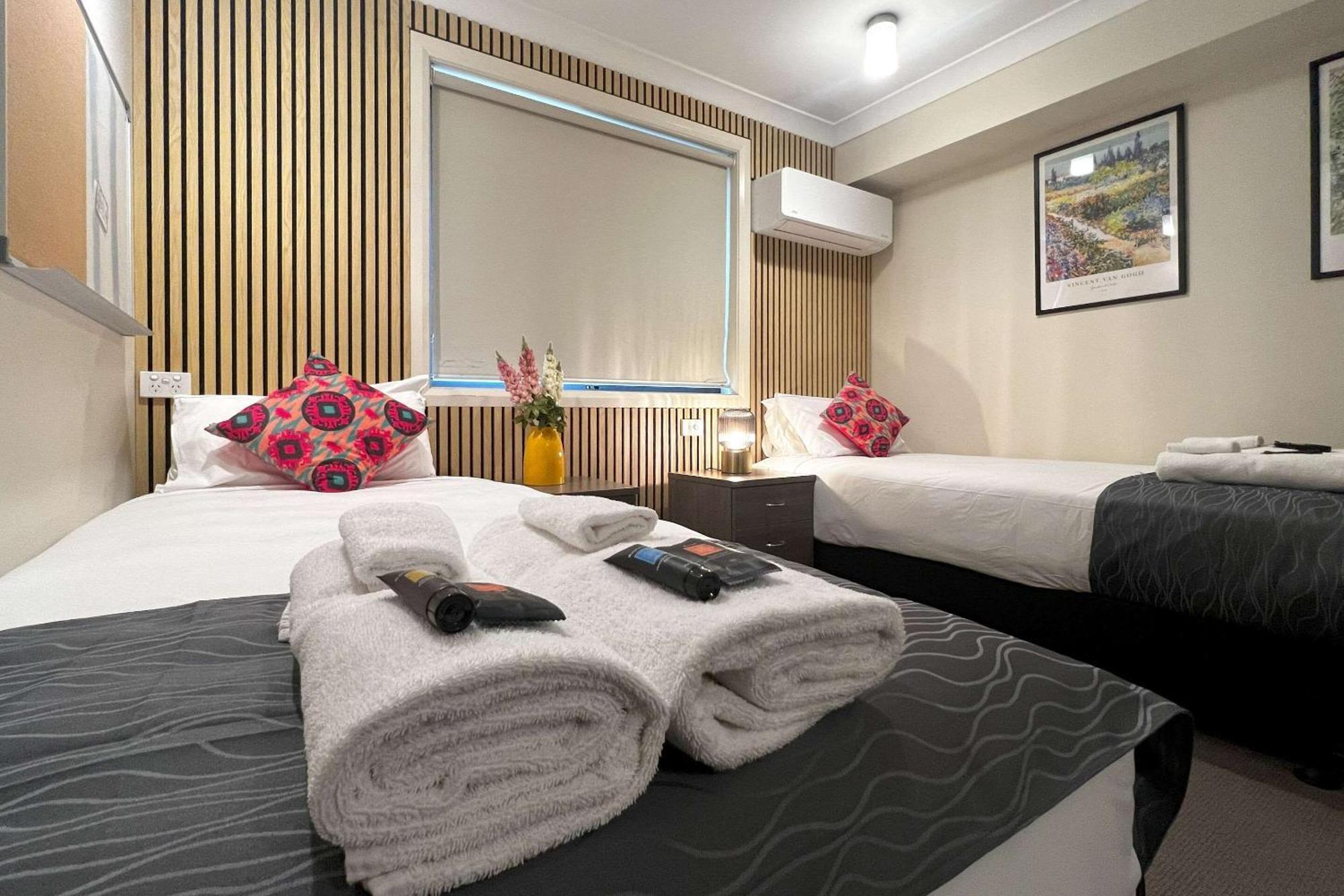 Comfort Inn Serenity 배서스트 외부 사진
