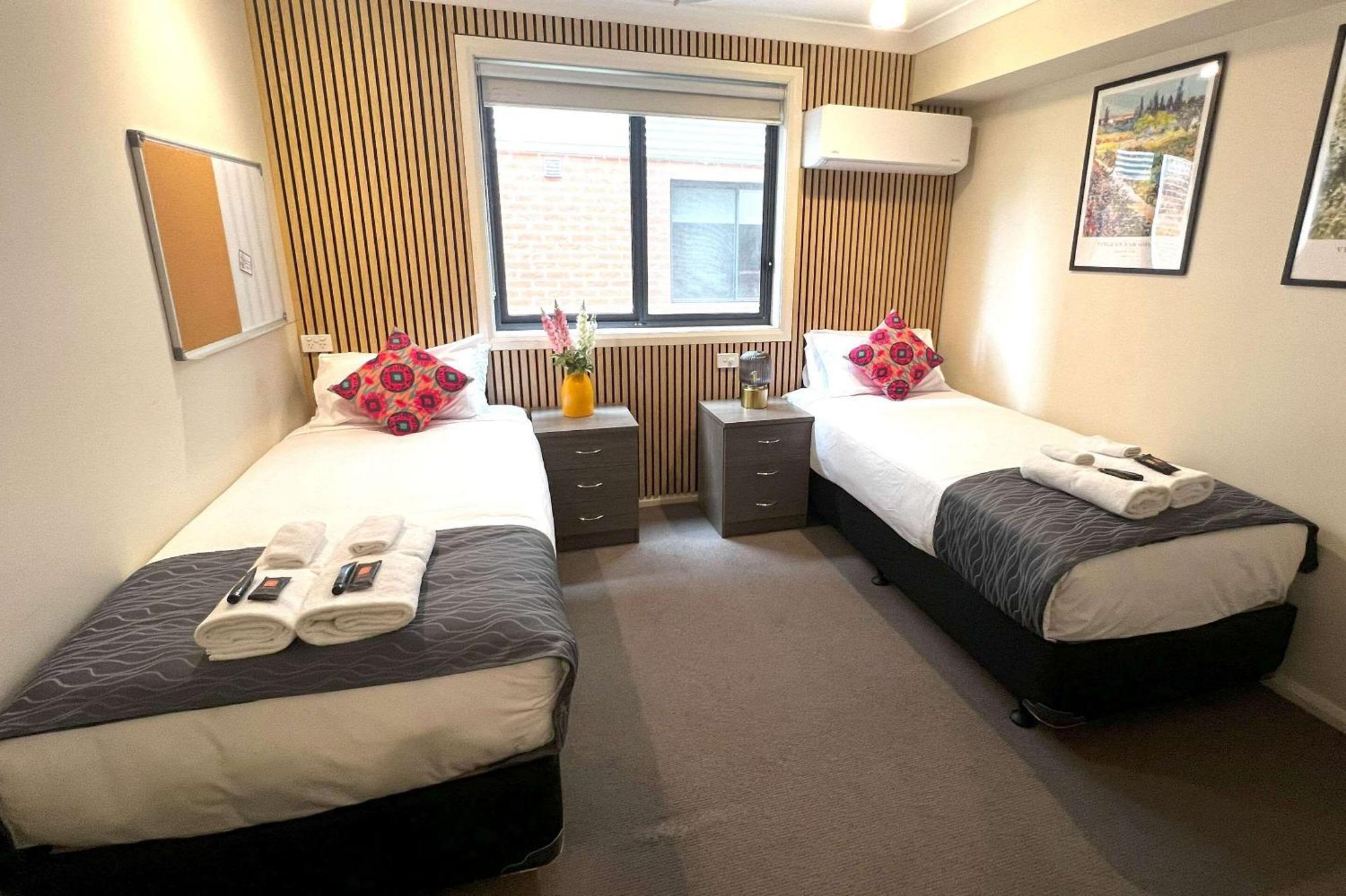 Comfort Inn Serenity 배서스트 외부 사진