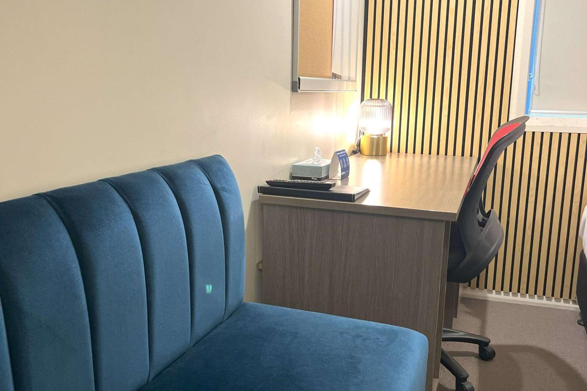Comfort Inn Serenity 배서스트 외부 사진