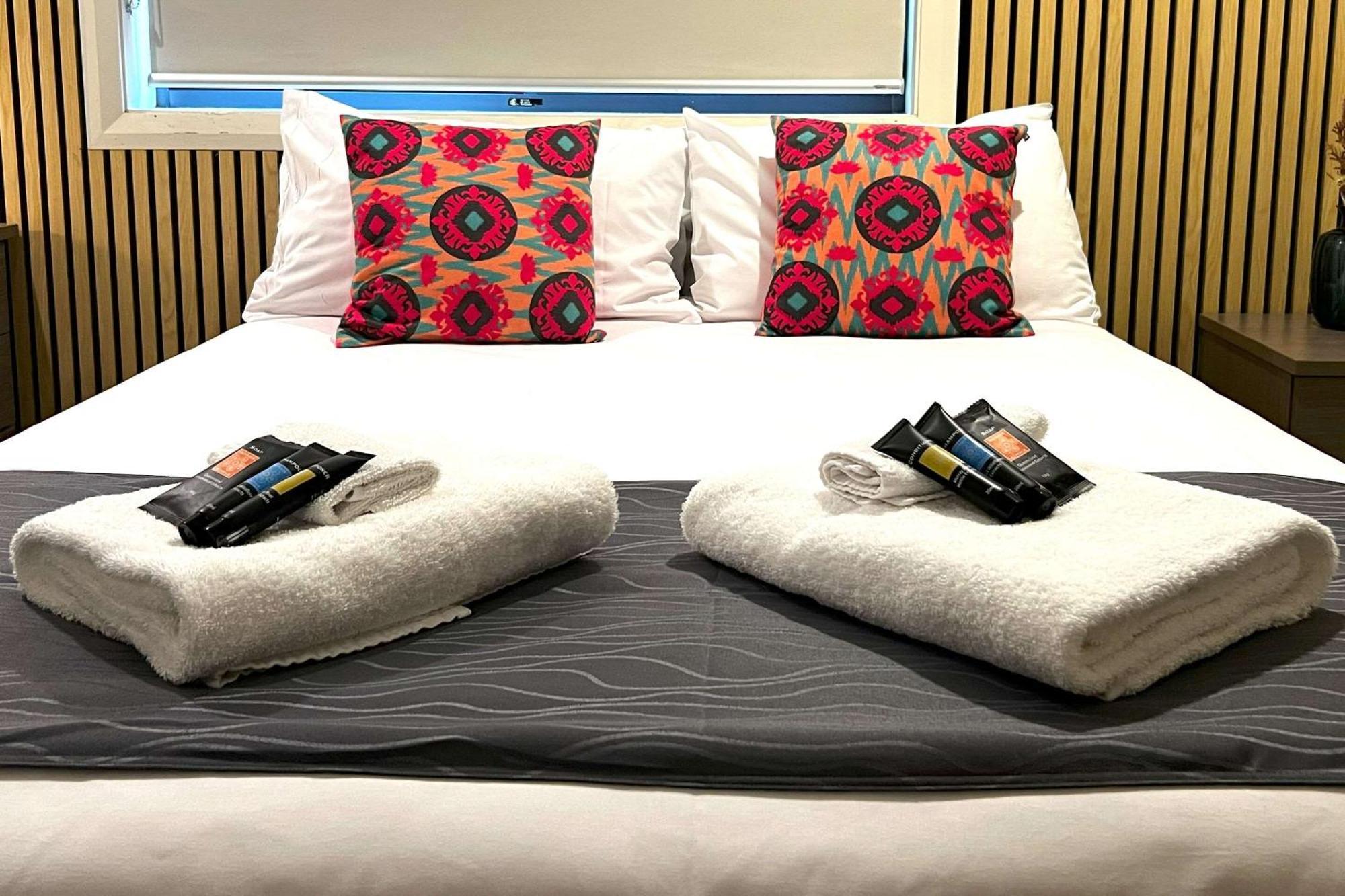 Comfort Inn Serenity 배서스트 외부 사진