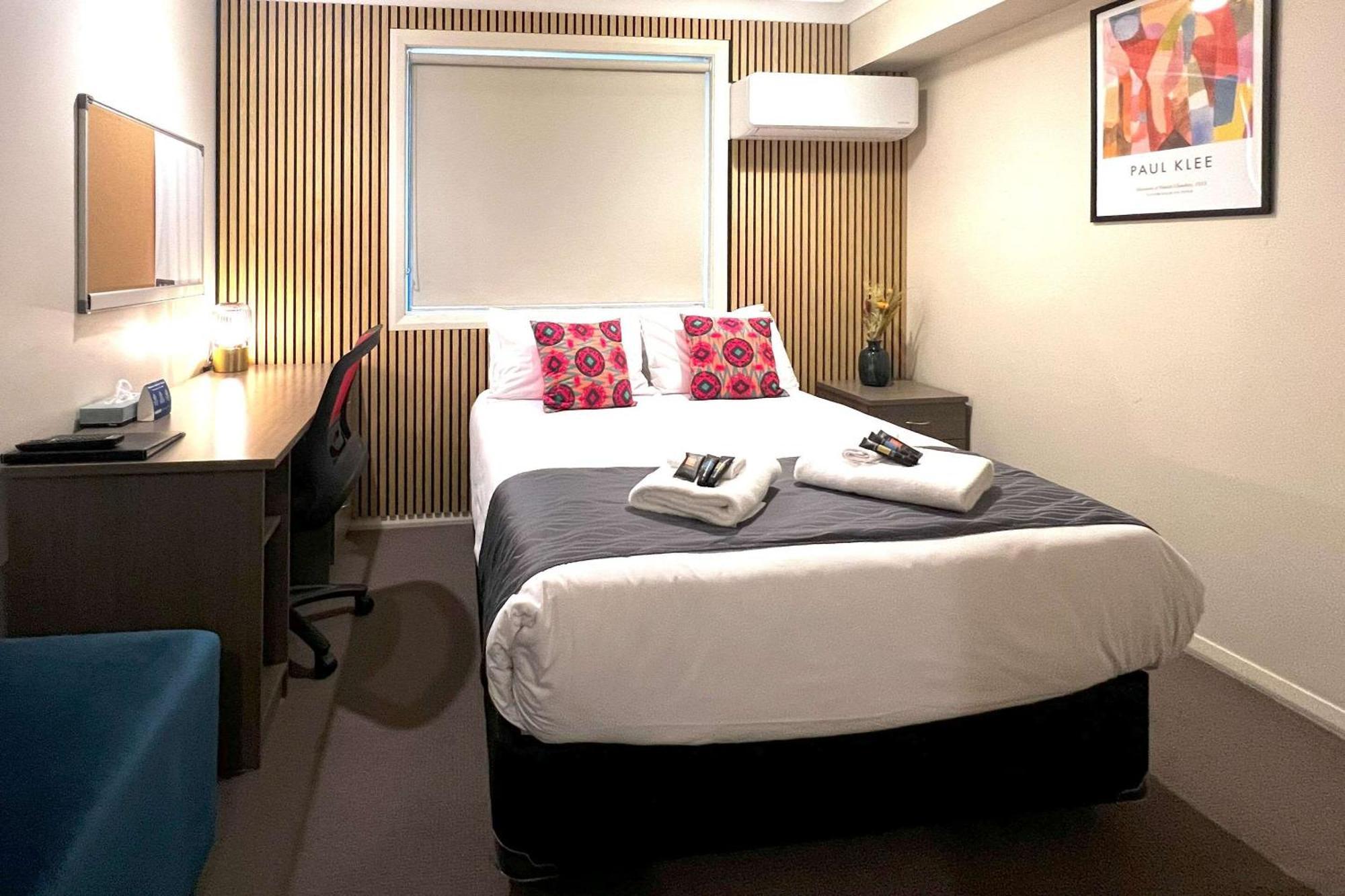 Comfort Inn Serenity 배서스트 외부 사진