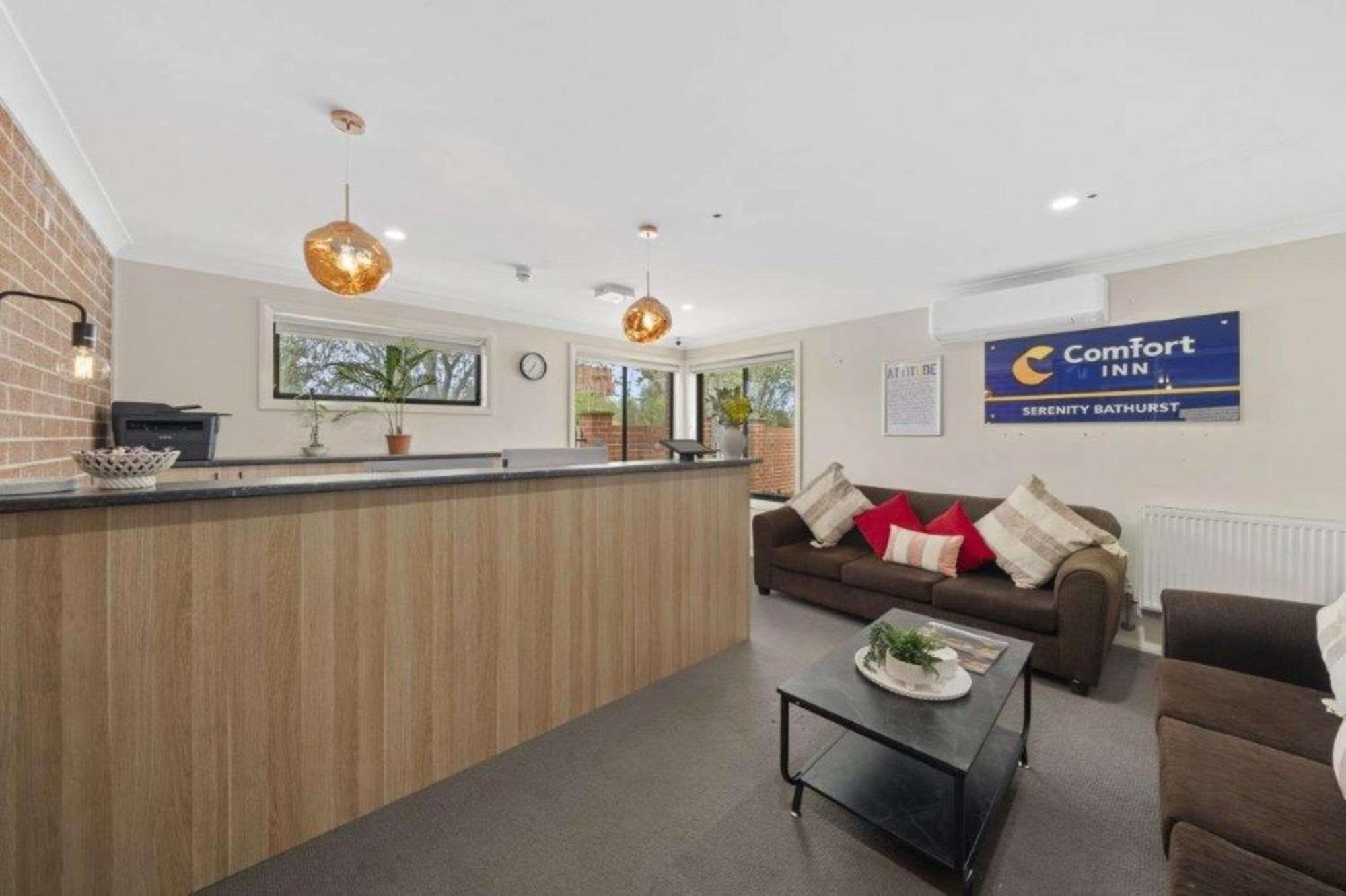 Comfort Inn Serenity 배서스트 외부 사진