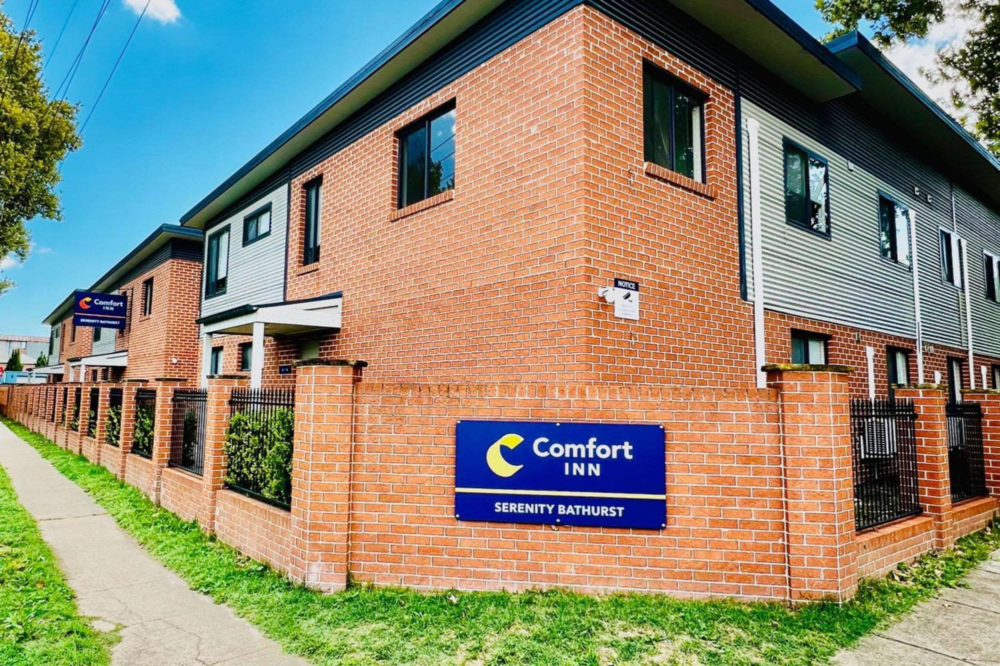 Comfort Inn Serenity 배서스트 외부 사진