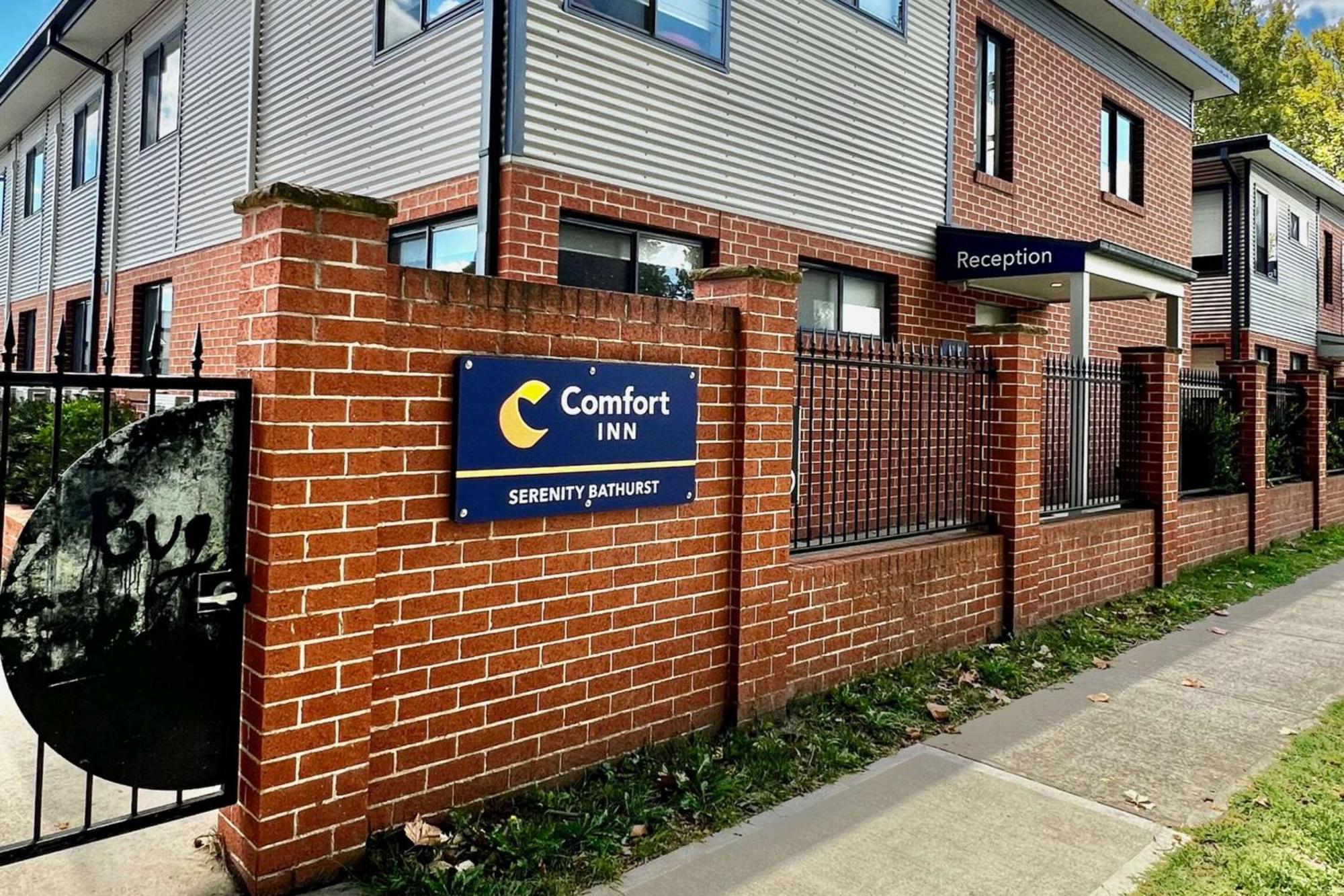 Comfort Inn Serenity 배서스트 외부 사진